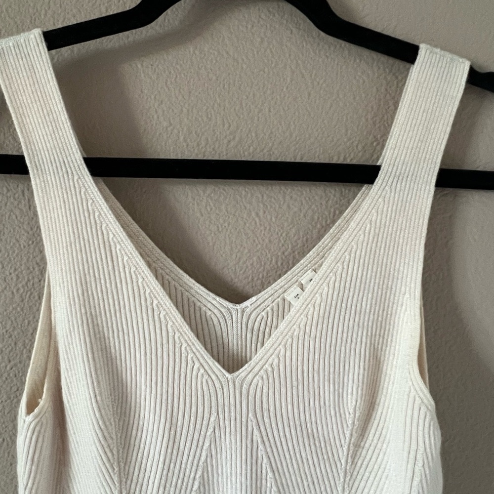 Arket 100% Wool V Neck Sleeveless Top - Picture 2 of 9
